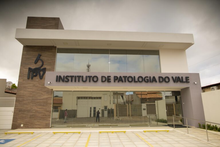 Instituto De Patologia Cardoso De Almeida O LABORATÓRIO Instituto de Patologia do Vale